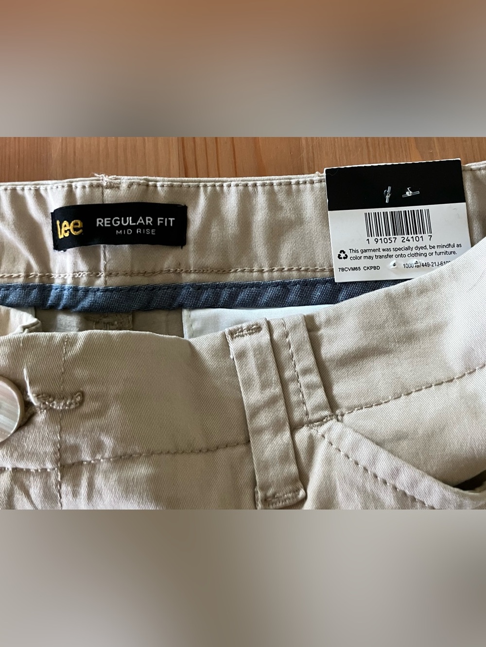NWT Lee Women’s Safari Bermuda Chino Shorts Size 14 Regular Fit Mid Rise 9” - Picture 3 of 7